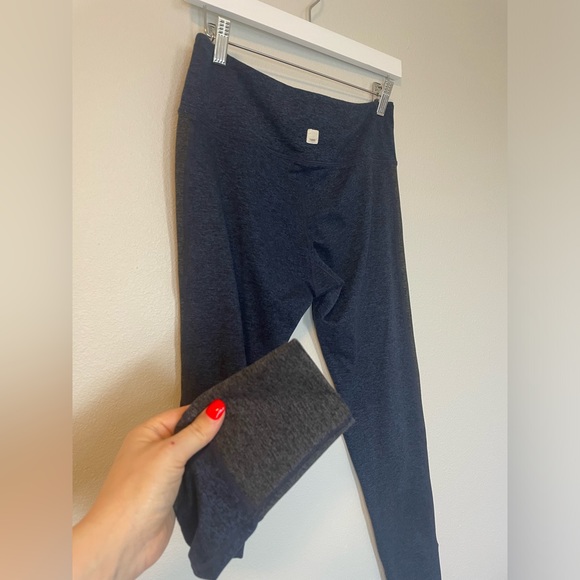 Vuori Color Block Leggings - Picture 4 of 6